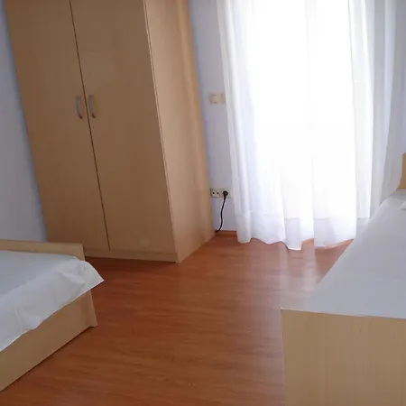 Apartment Ante - 80 M From Sea