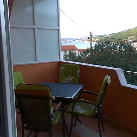 Ante - 80 M From Sea Apartment